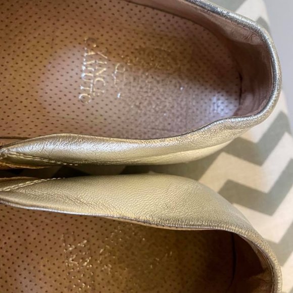 Vince Camuto loafer sneaker, size 7.5 - Picture 11 of 12